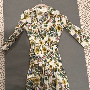 La double J floral shirt dress with detachable tie belt.